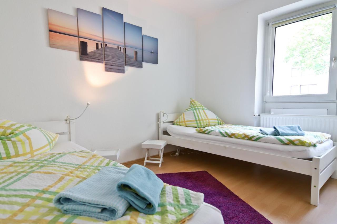 Top Ferienwohnung Veltins Arena เกลเซนเคียร์เคน ภายนอก รูปภาพ