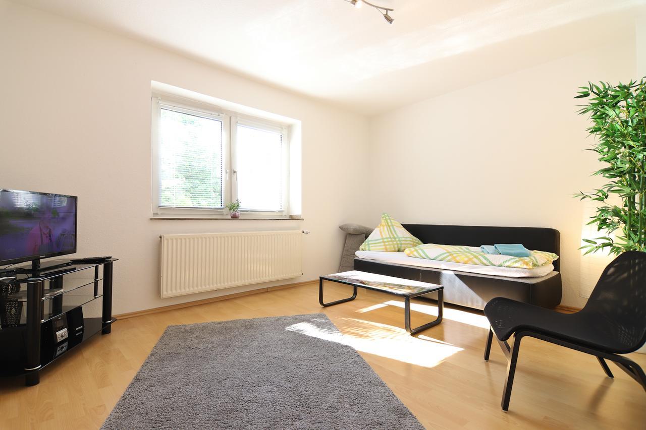 Top Ferienwohnung Veltins Arena เกลเซนเคียร์เคน ภายนอก รูปภาพ